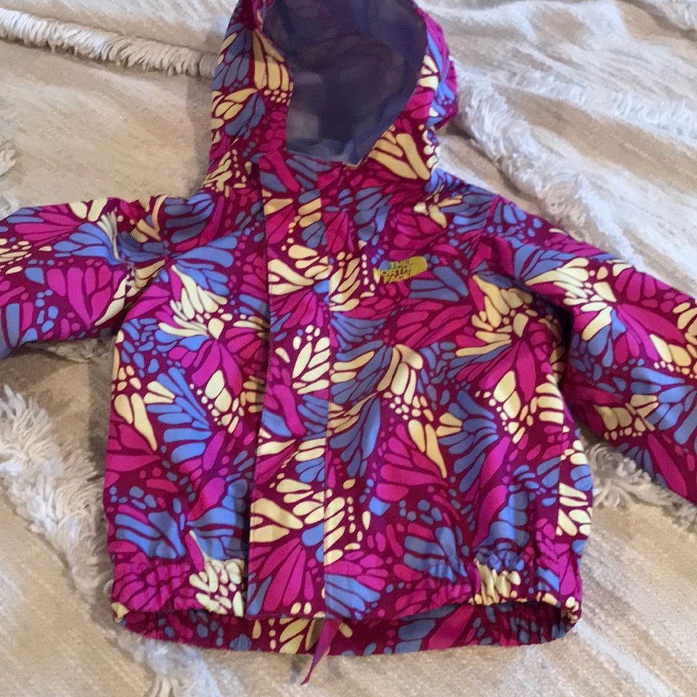 North face coat size 12-18 Month